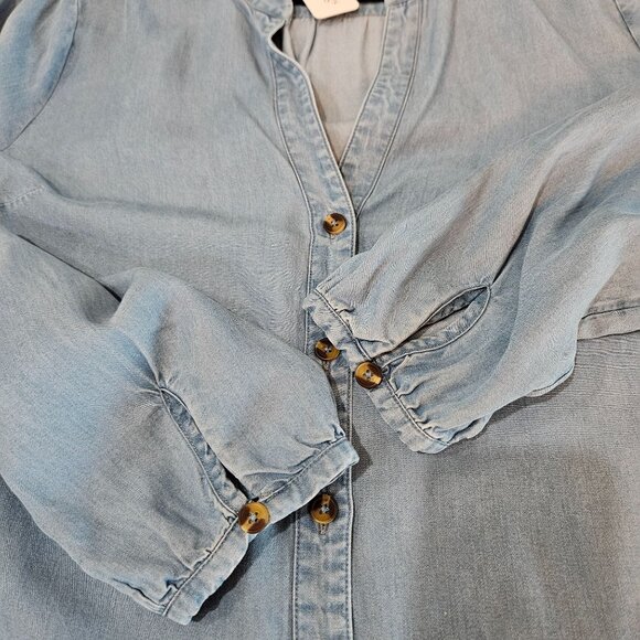 NWT! Soft Surroundings Twyla Tunic Shirt Denim Large Button Down Long Sleeve - Picture 6 of 10
